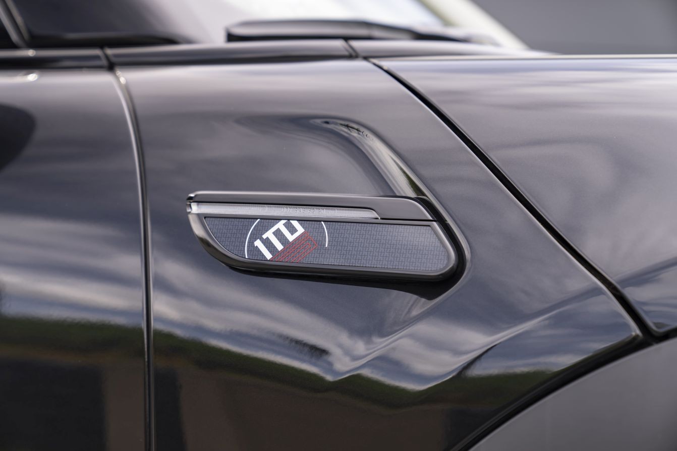 Mini Hatch photo 279