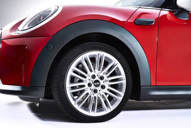 Mini Hatch photo 39