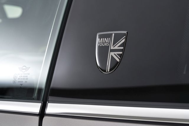 Mini Hatch photo 7
