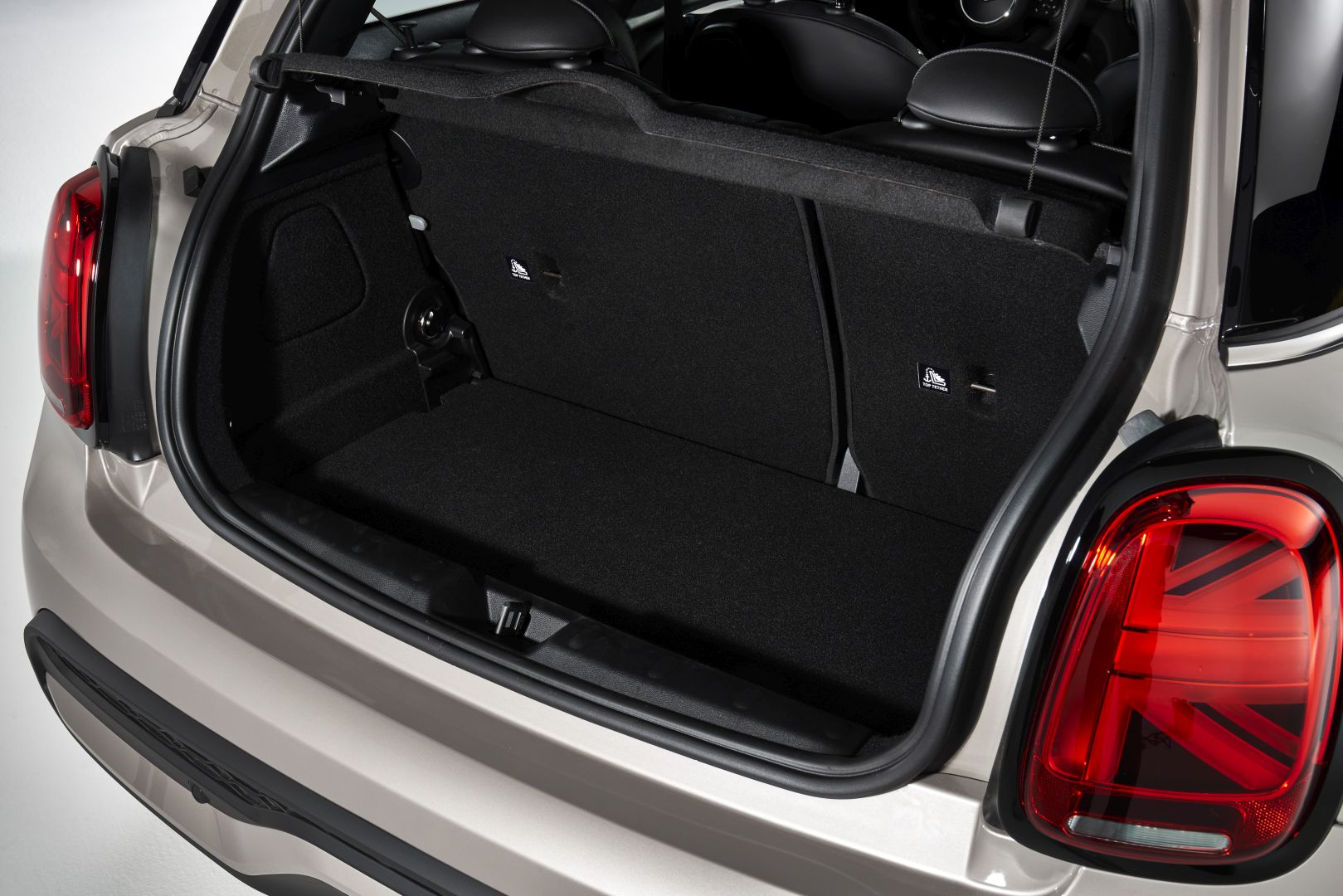 Mini Hatch photo 292