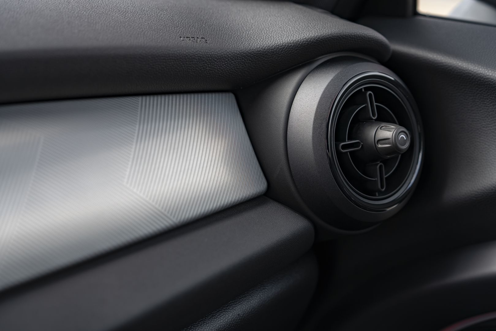 Mini Hatch photo 302