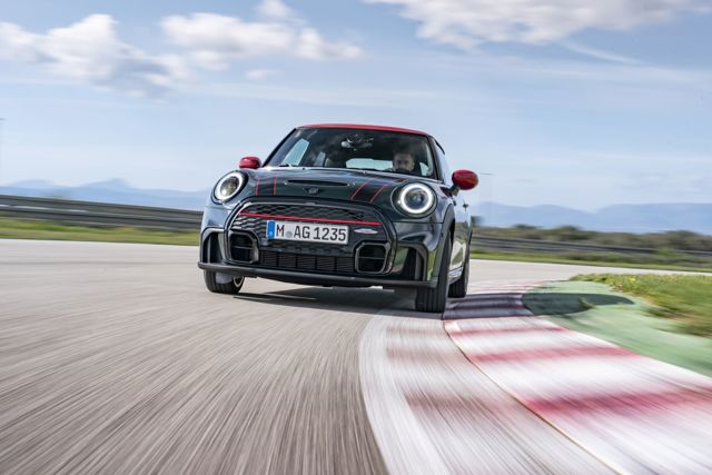 Mini Hatch photo 67