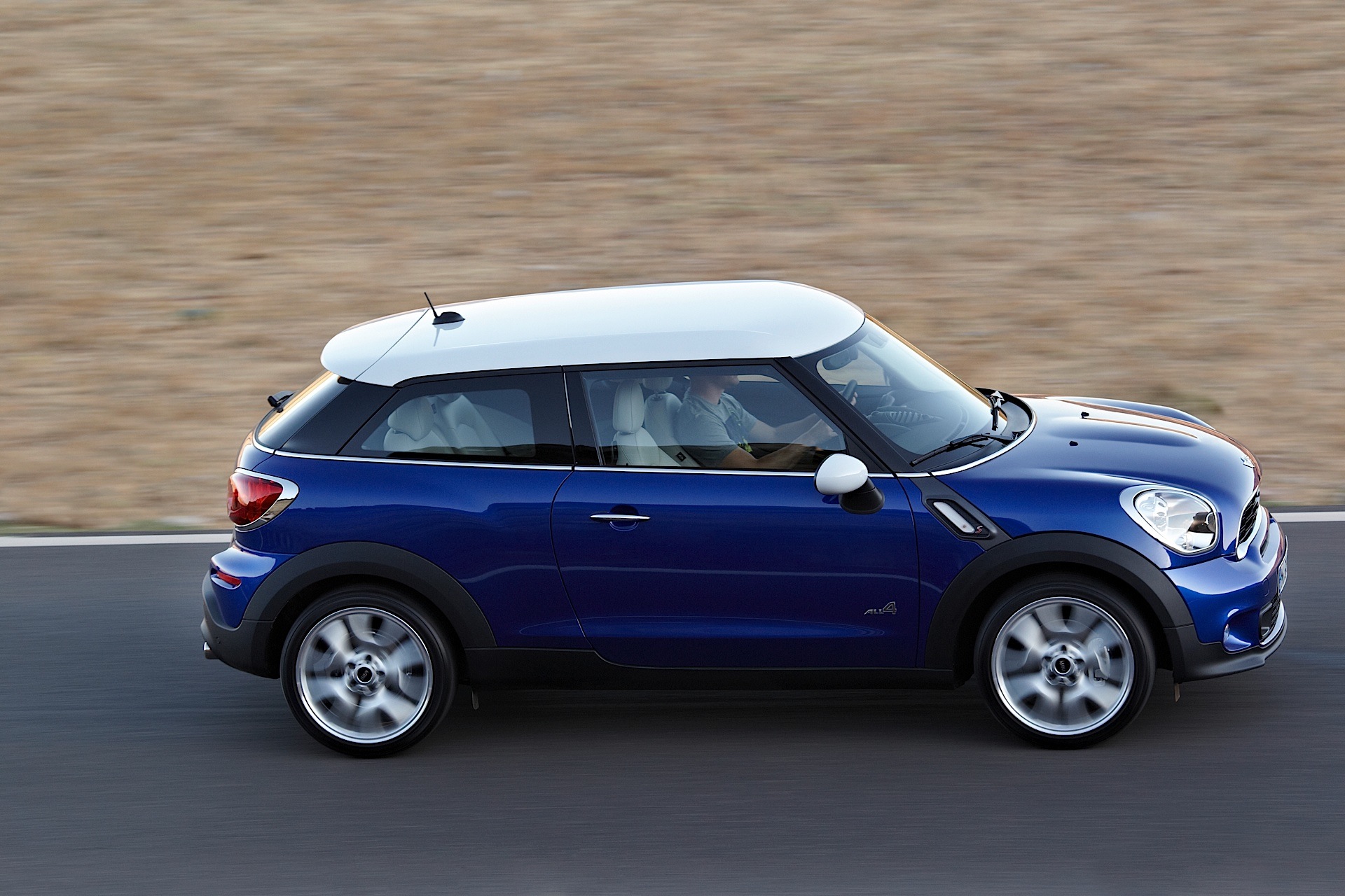 Mini Paceman photo 17