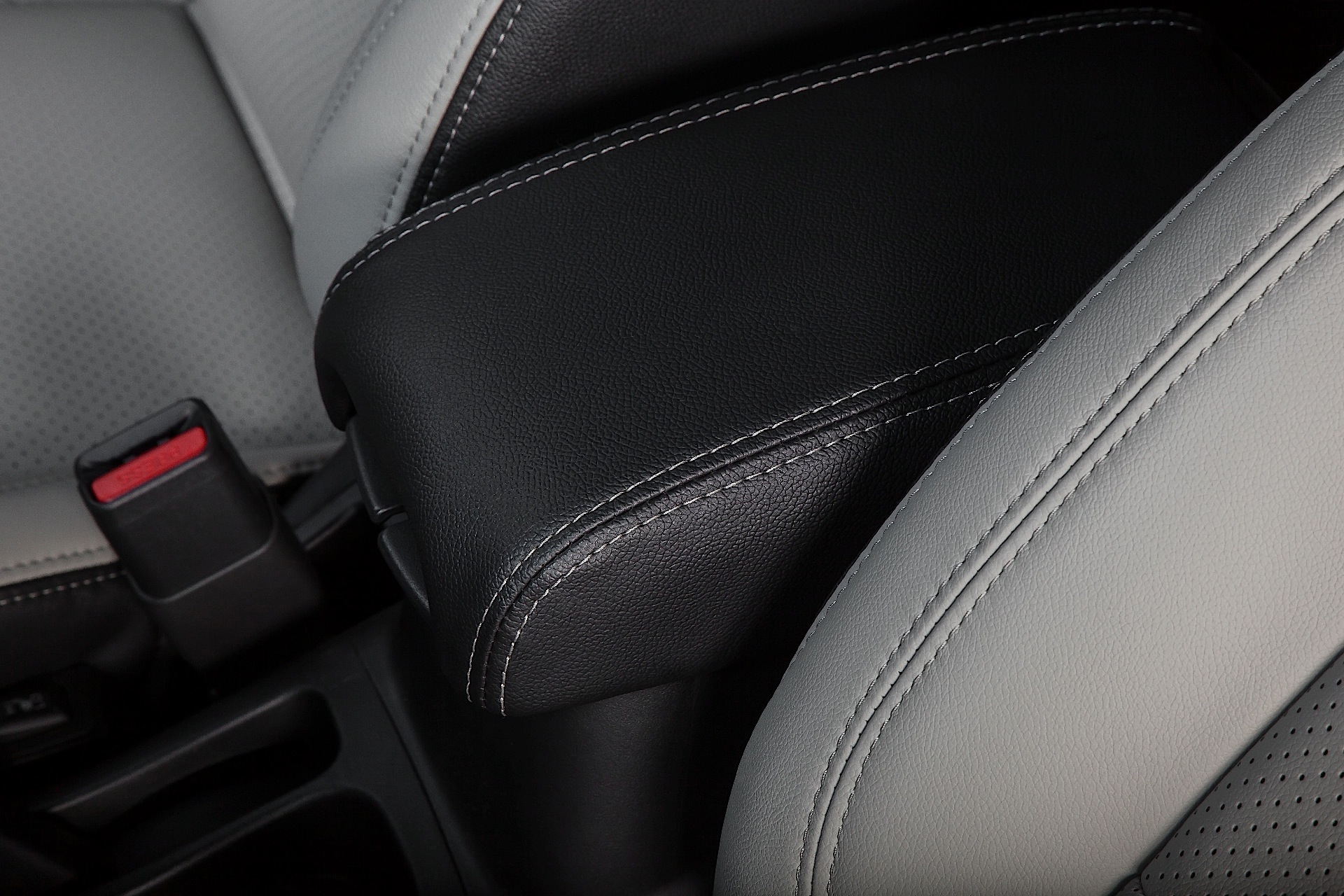 Mitsubishi Asx / Rvr / Outlander Sport photo 39