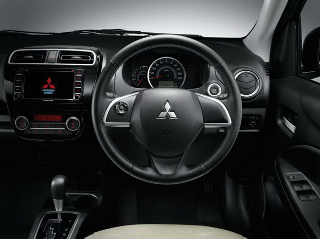 Mitsubishi Attrage photo 26