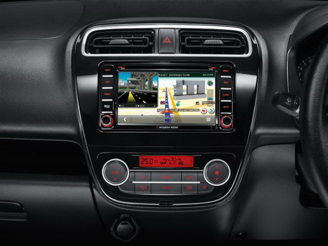 Mitsubishi Attrage photo 29