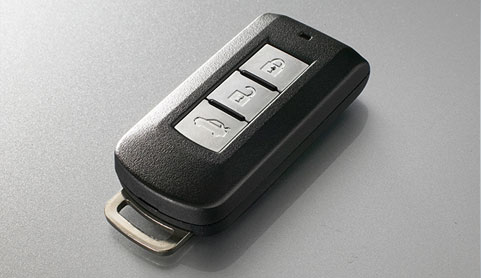 Mitsubishi Attrage photo 14