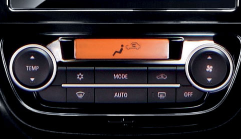 Mitsubishi Attrage photo 16