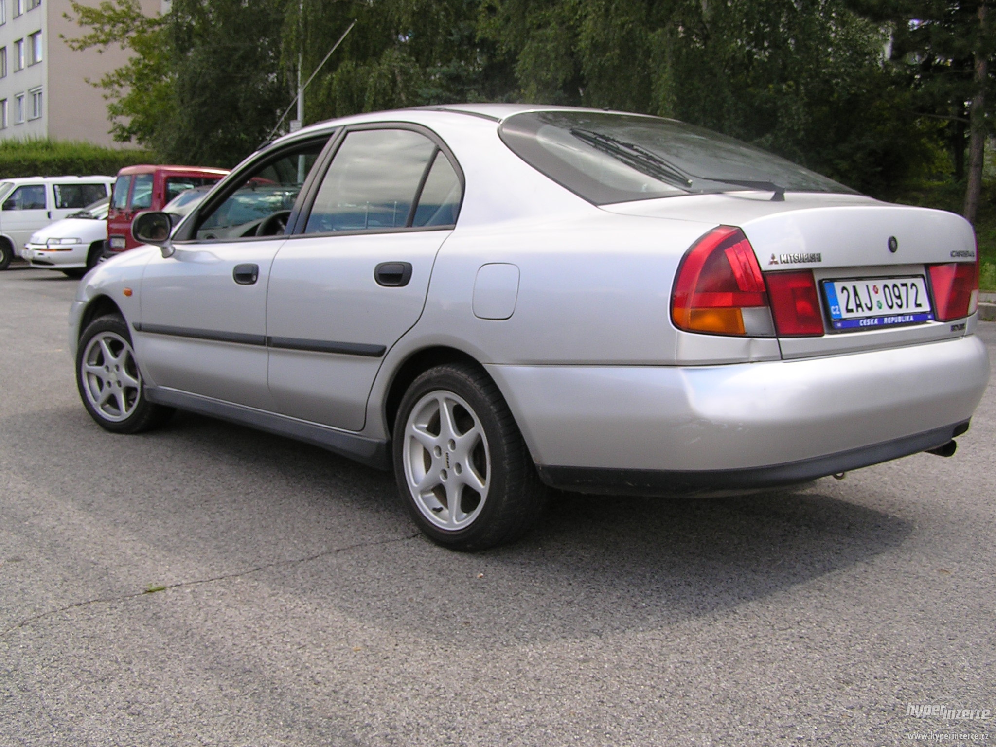 Mitsubishi Carisma Sedan photo 8