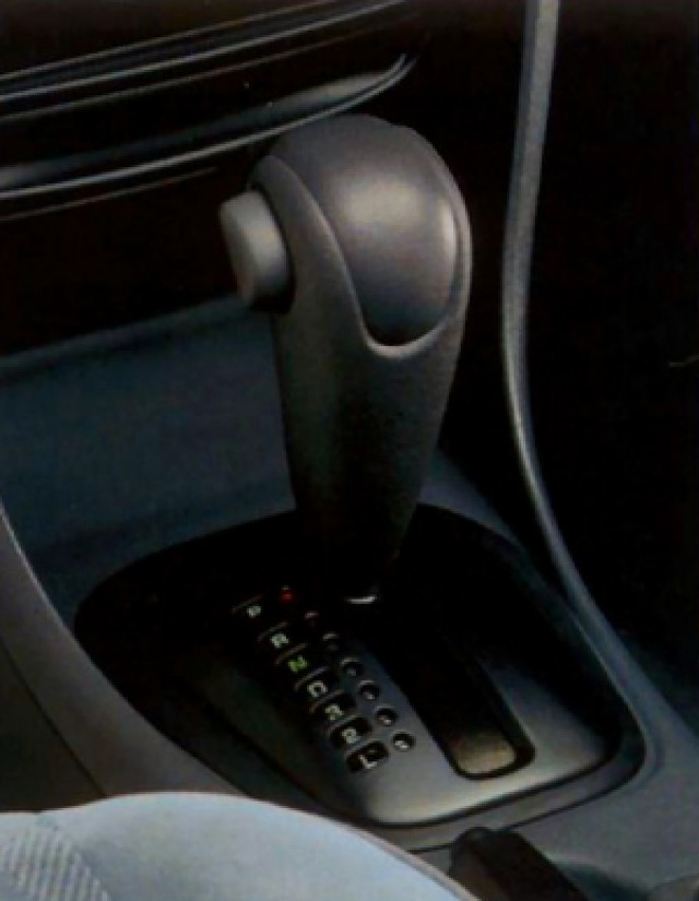 Mitsubishi Carisma Sedan photo 10