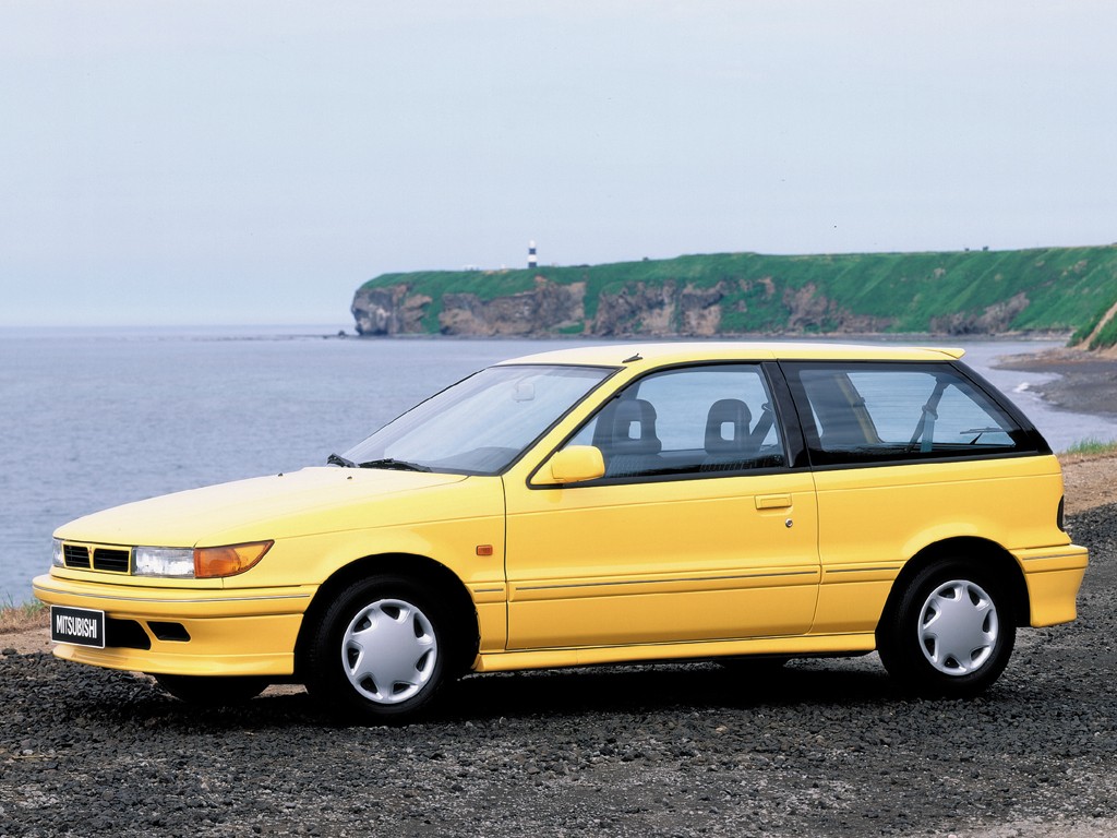 Mitsubishi Colt 3 Doors photo 4