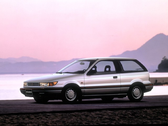 Mitsubishi Colt 3 Doors photo 5