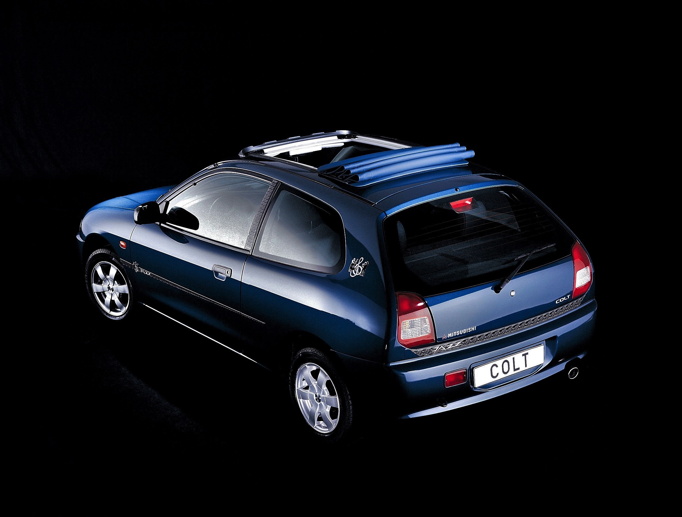 Mitsubishi Colt 3 Doors photo 4