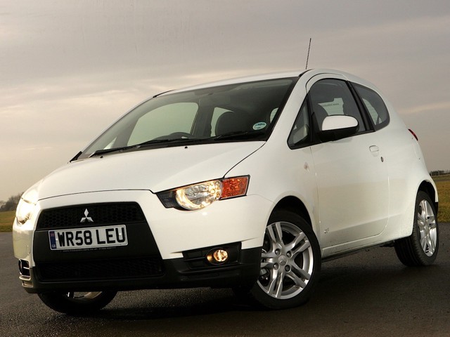 Mitsubishi Colt 3 Doors photo 13