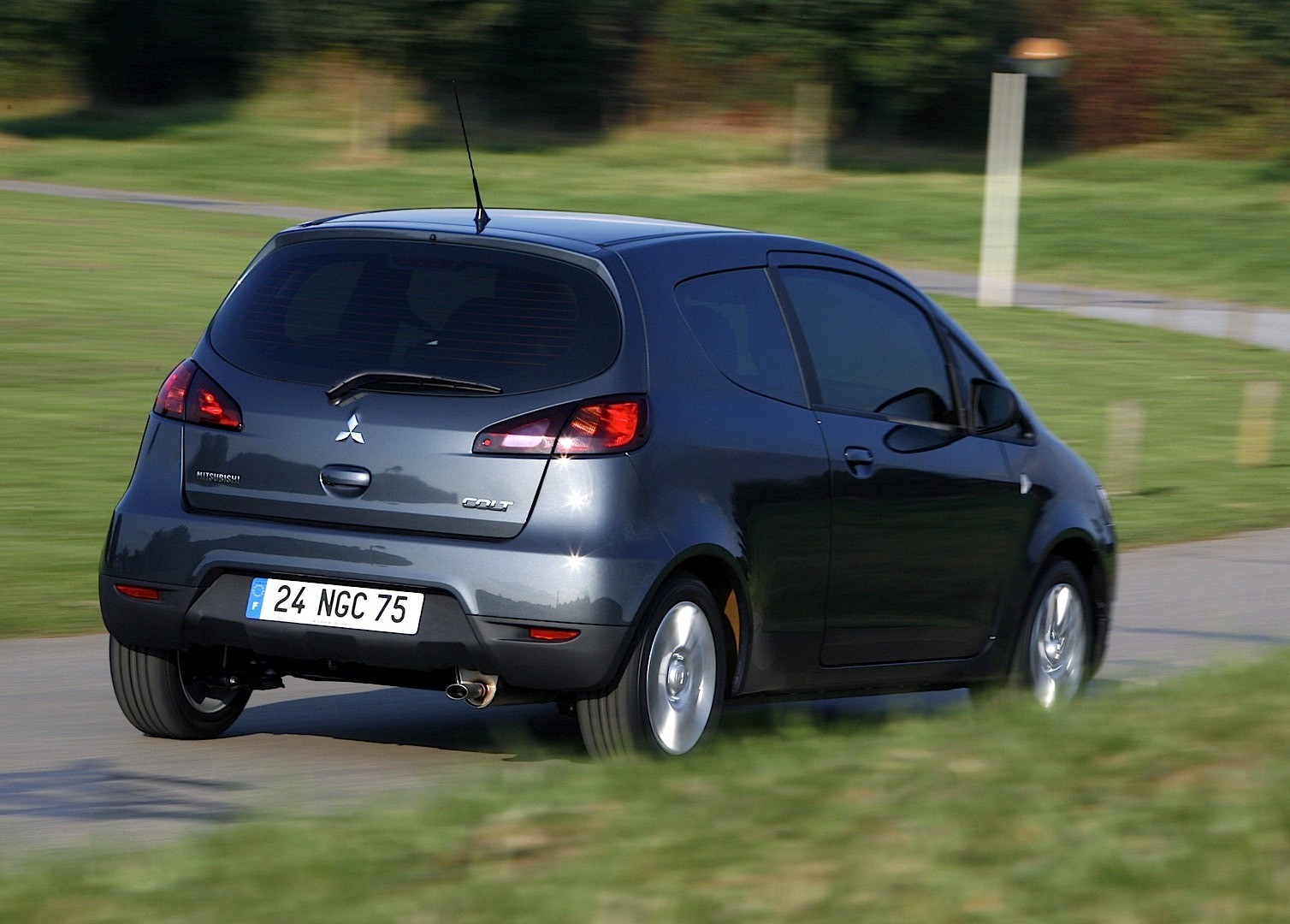 Mitsubishi Colt 3 Doors photo 16