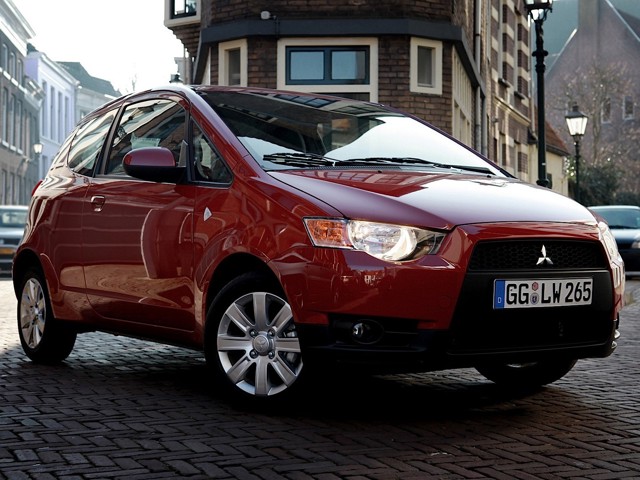 Mitsubishi Colt 3 Doors photo 20