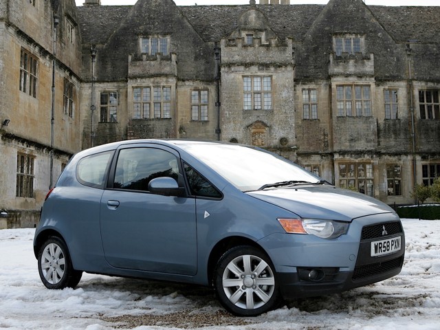 Mitsubishi Colt 3 Doors photo 22