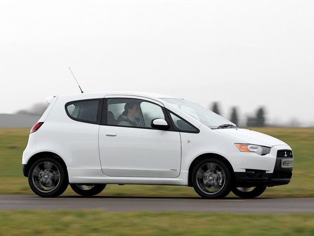 Mitsubishi Colt 3 Doors photo 25