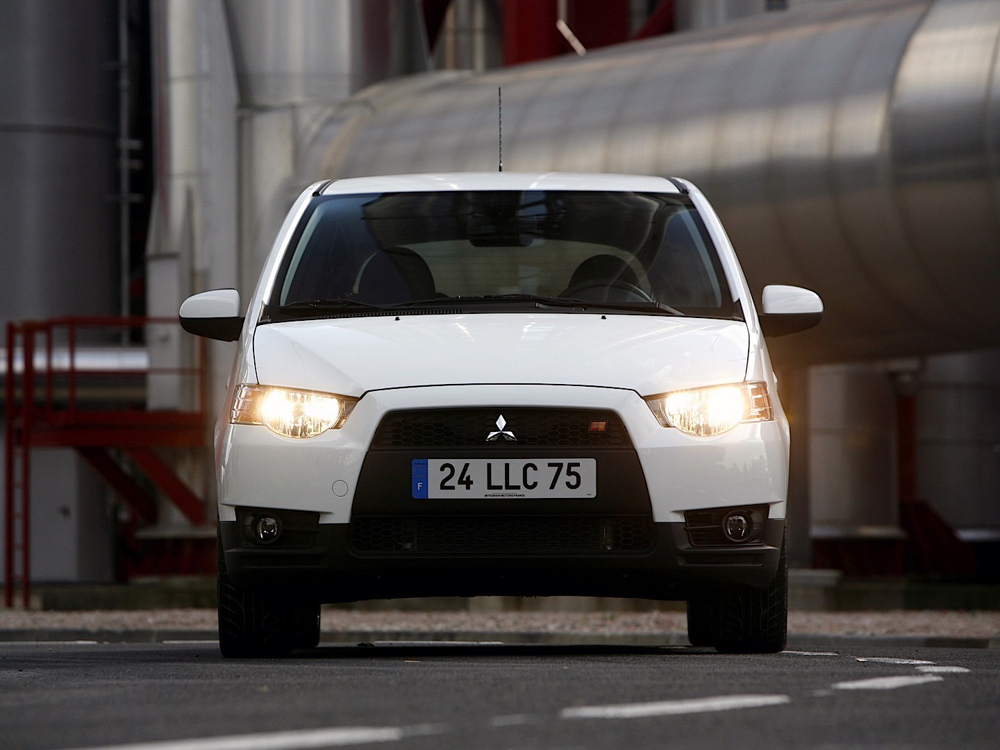 Mitsubishi Colt 3 Doors photo 27