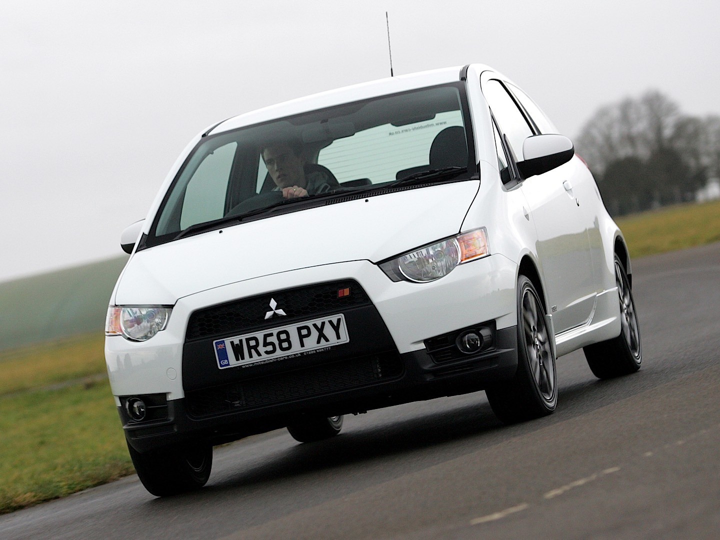 Mitsubishi Colt 3 Doors photo 29