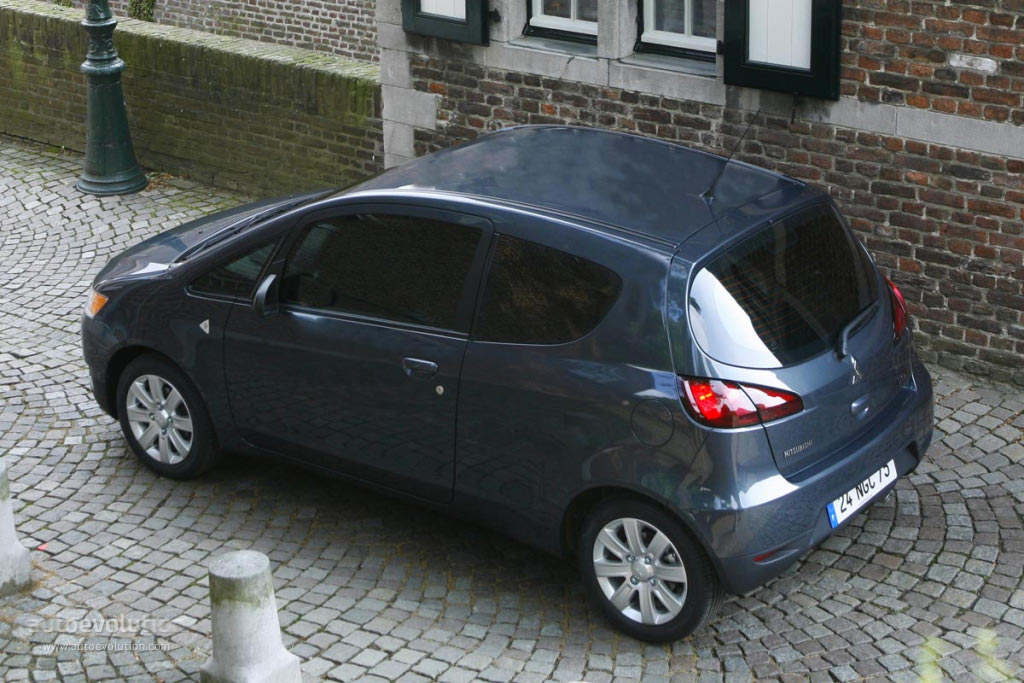 Mitsubishi Colt 3 Doors photo 10