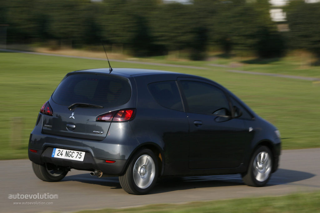 Mitsubishi Colt 3 Doors photo 3