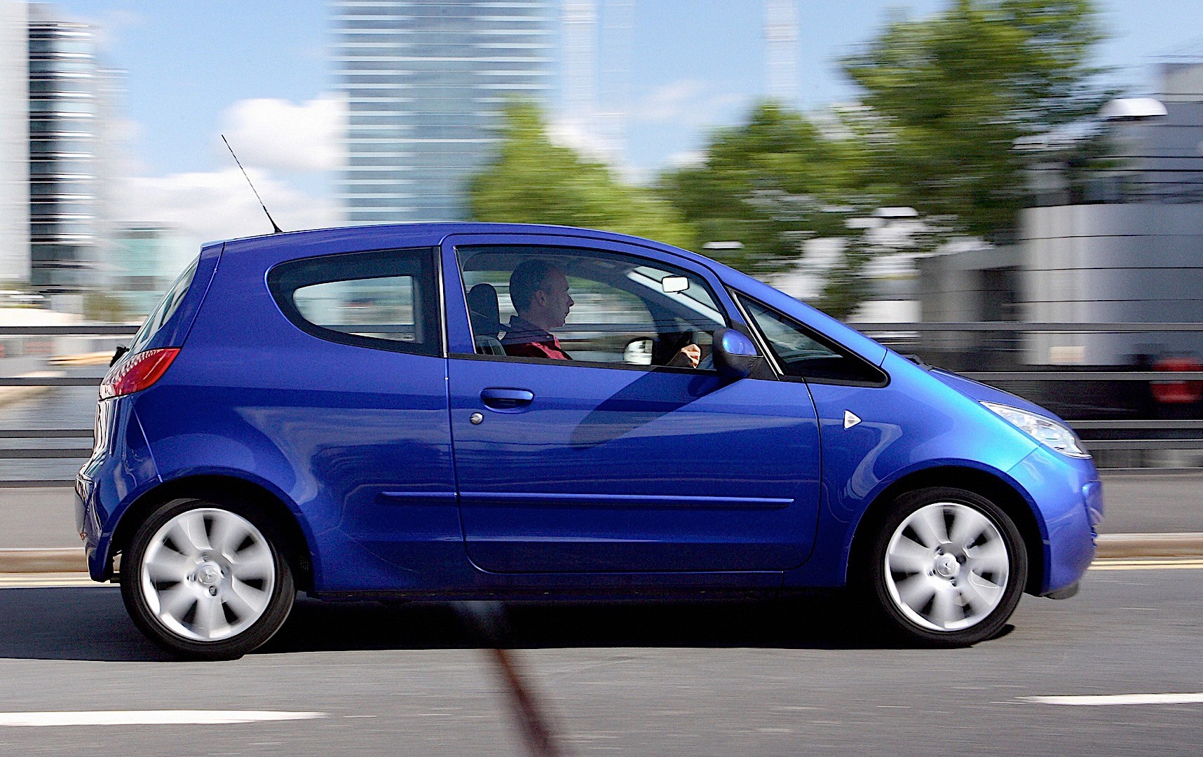 Mitsubishi Colt 3 Doors photo 15