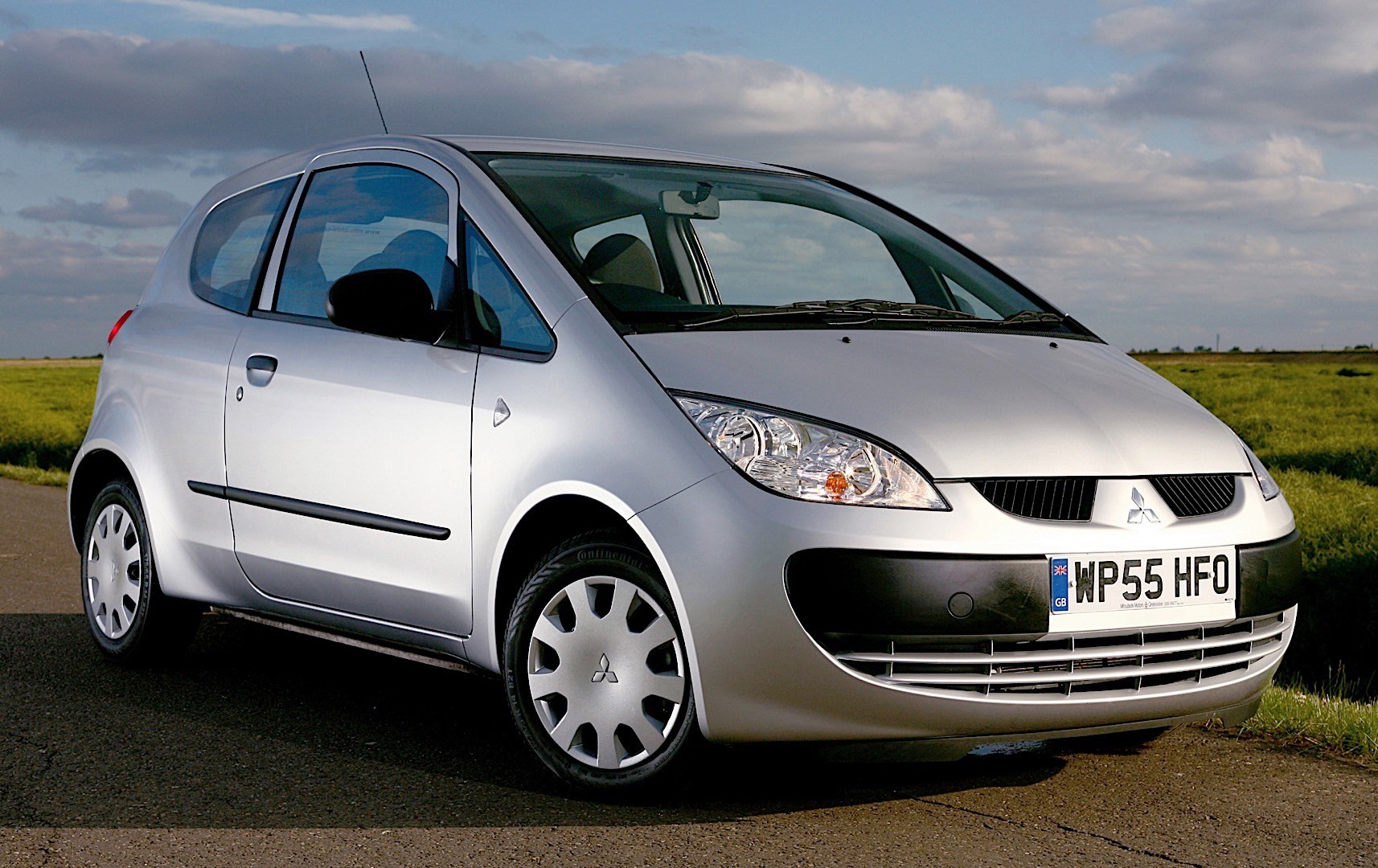 Mitsubishi Colt 3 Doors photo 16