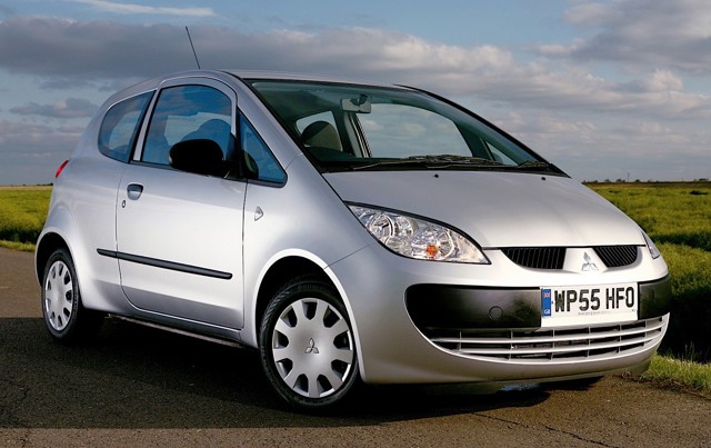 Mitsubishi Colt 3 Doors photo 16