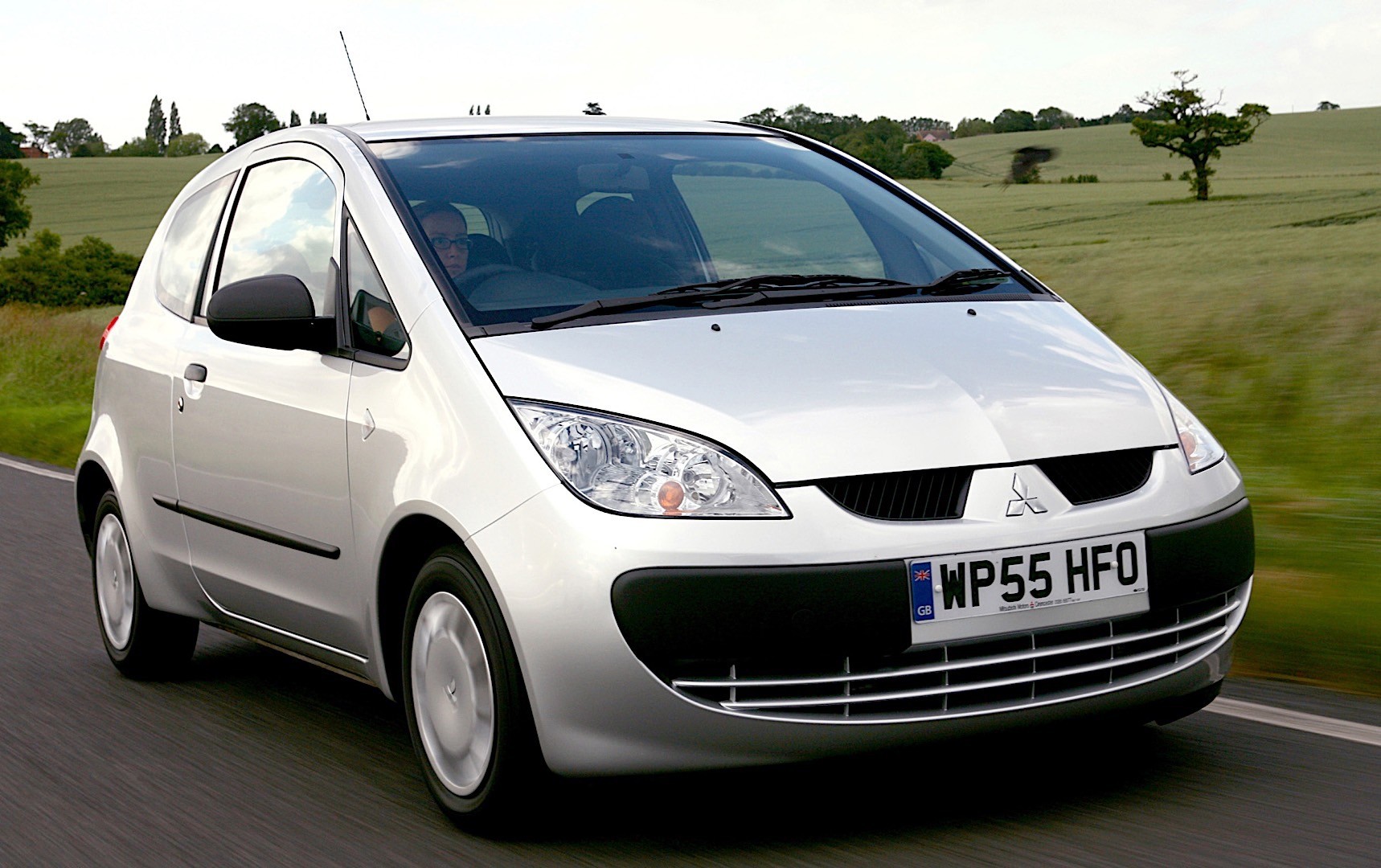 Mitsubishi Colt 3 Doors photo 19