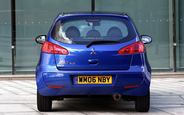 Mitsubishi Colt 3 Doors photo 26