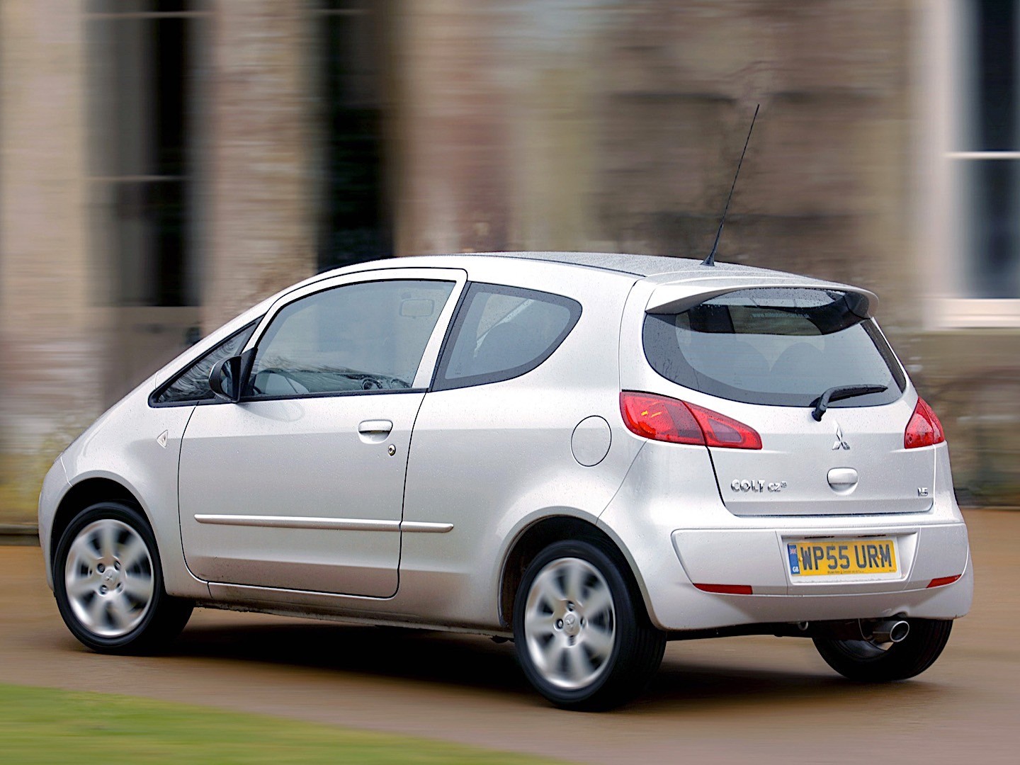 Mitsubishi Colt 3 Doors photo 27