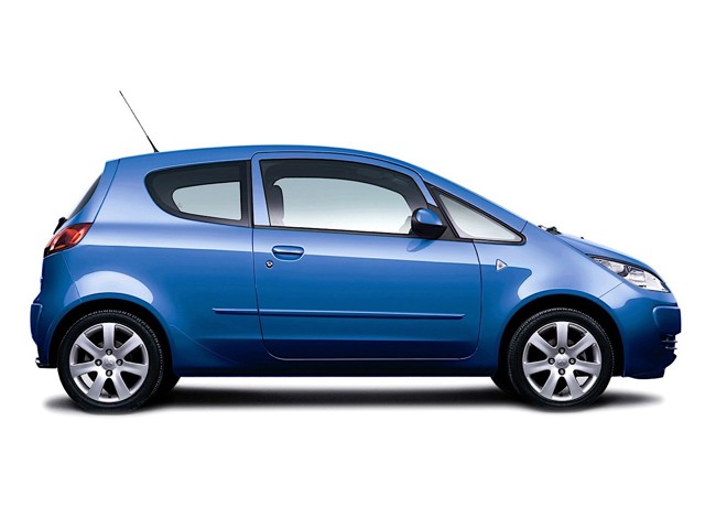 Mitsubishi Colt 3 Doors photo 28