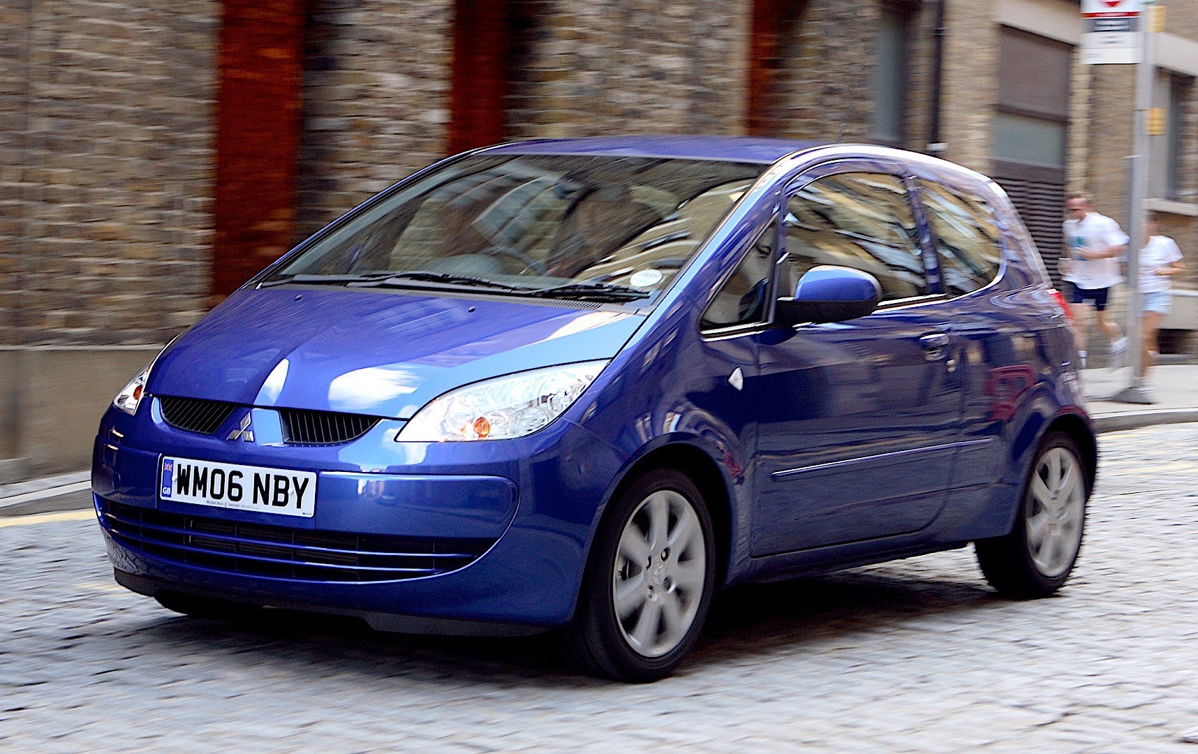 Mitsubishi Colt 3 Doors photo 38