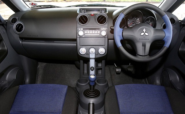 Mitsubishi Colt 3 Doors photo 46