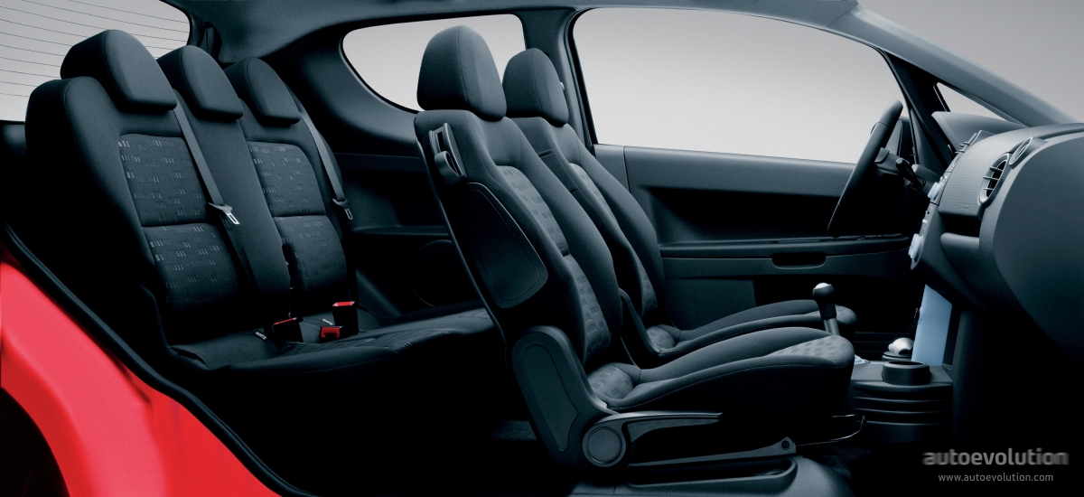 Mitsubishi Colt 3 Doors photo 43