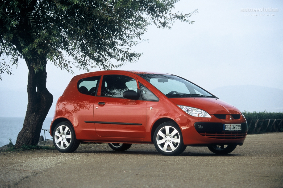 Mitsubishi Colt 3 Doors photo 4