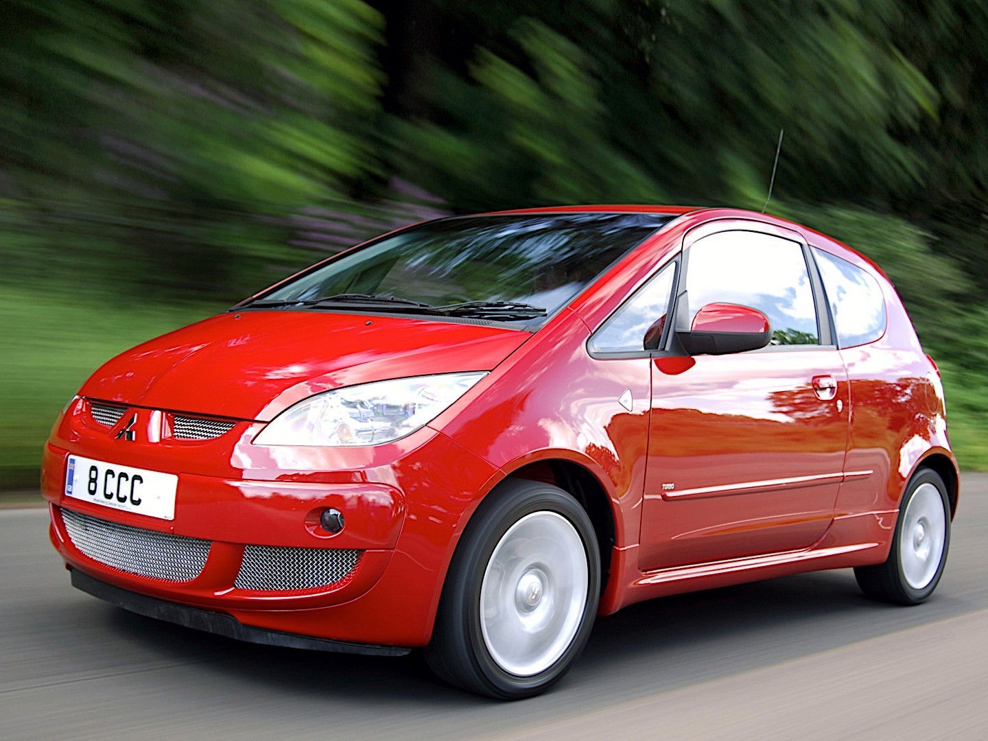 Mitsubishi Colt 3 Doors photo 9