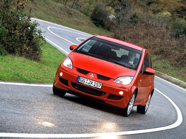 Mitsubishi Colt 3 Doors photo 15