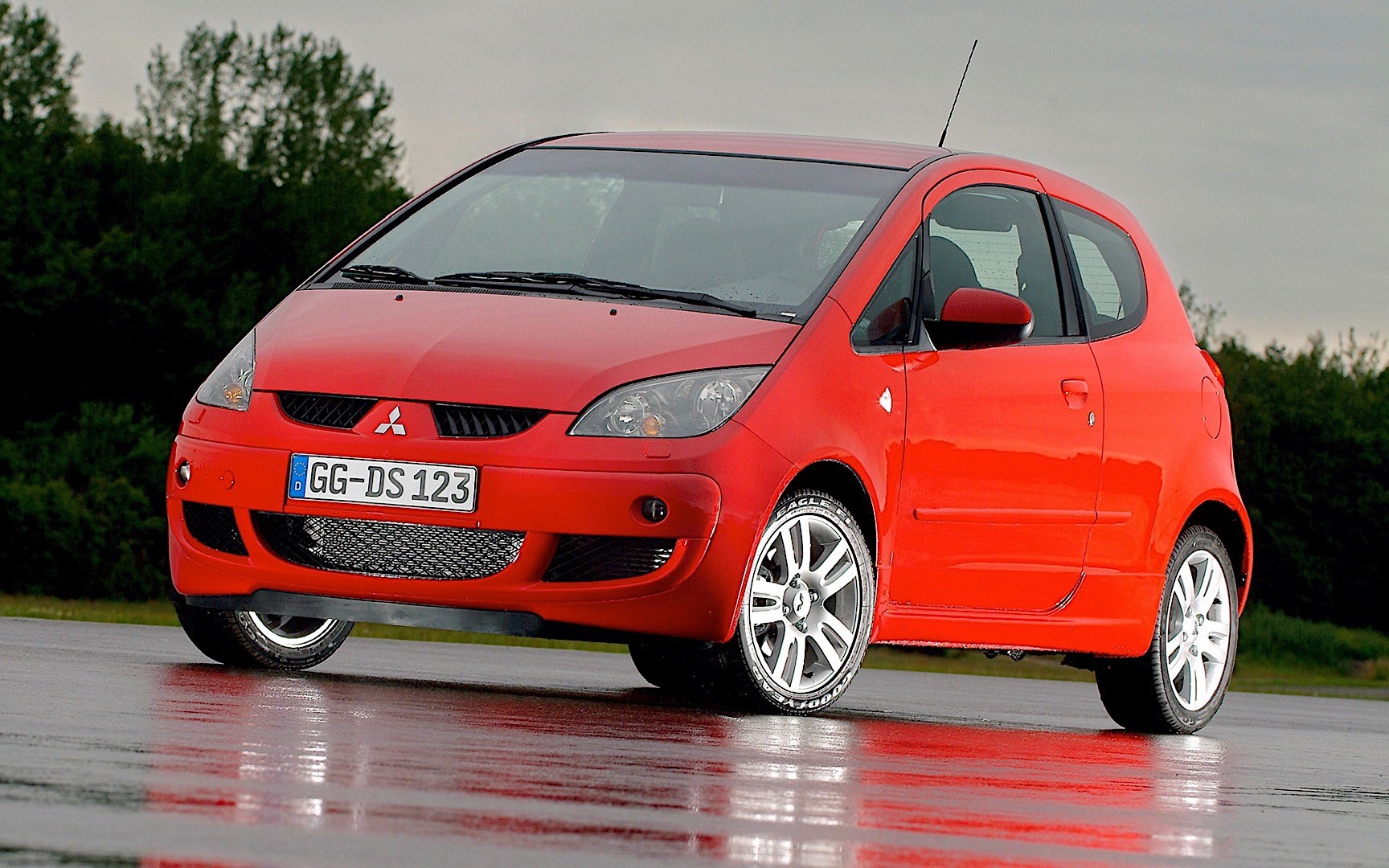 Mitsubishi Colt 3 Doors photo 17