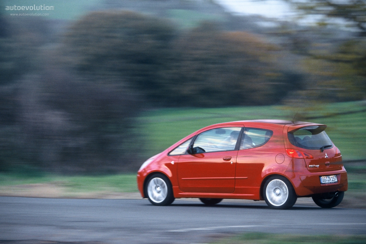 Mitsubishi Colt 3 Doors photo 6