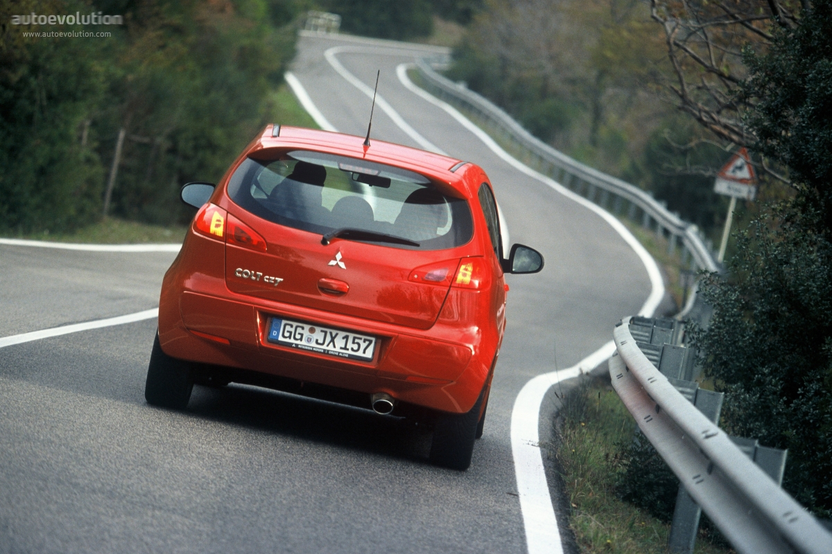 Mitsubishi Colt 3 Doors photo 7