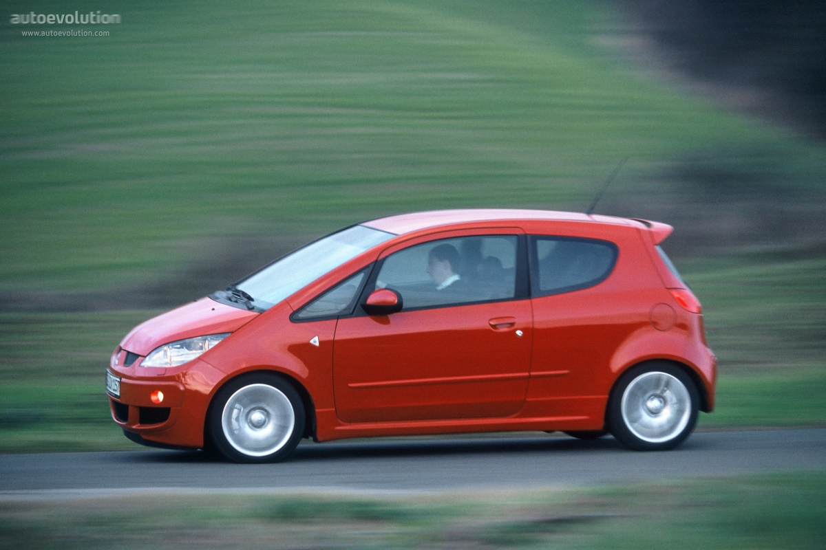 Mitsubishi Colt 3 Doors photo 4