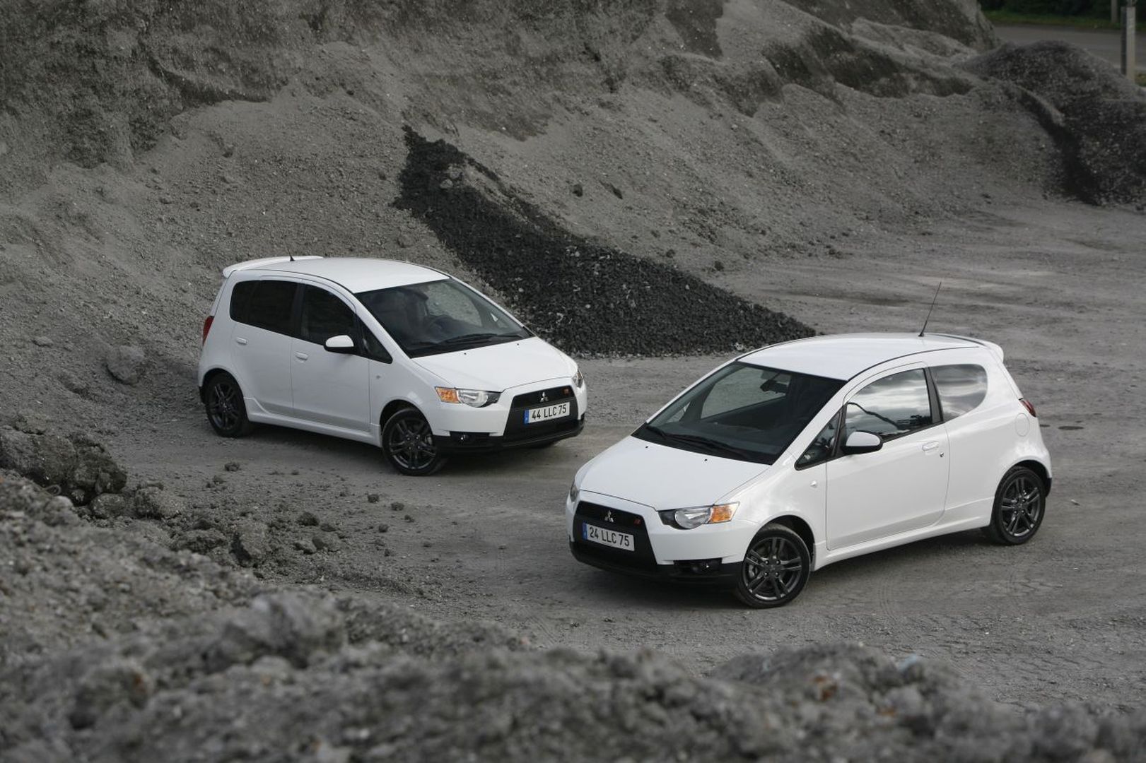 Mitsubishi Colt 3 Doors photo 11