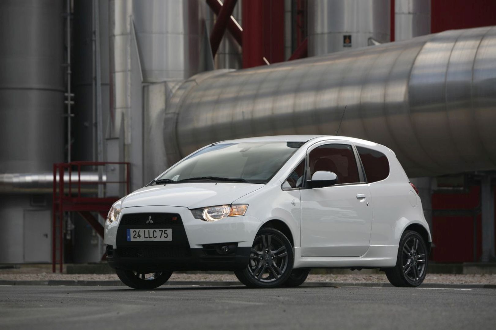 Mitsubishi Colt 3 Doors photo 20