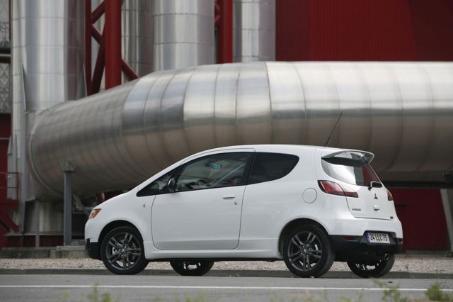 Mitsubishi Colt 3 Doors photo 24