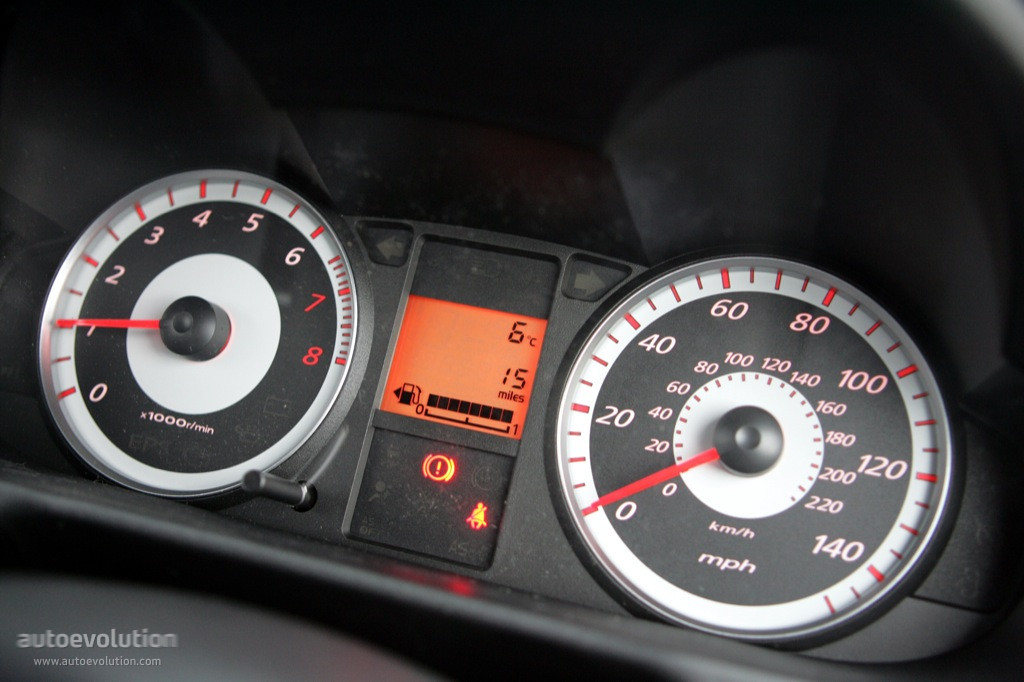 Mitsubishi Colt 3 Doors photo 30