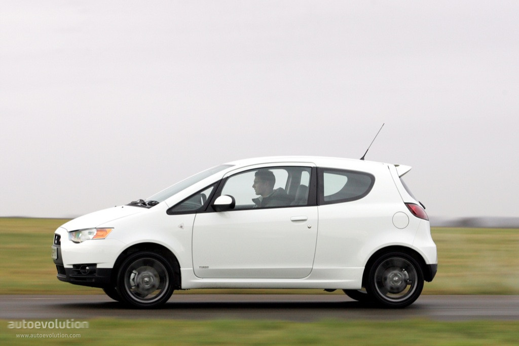 Mitsubishi Colt 3 Doors photo 4