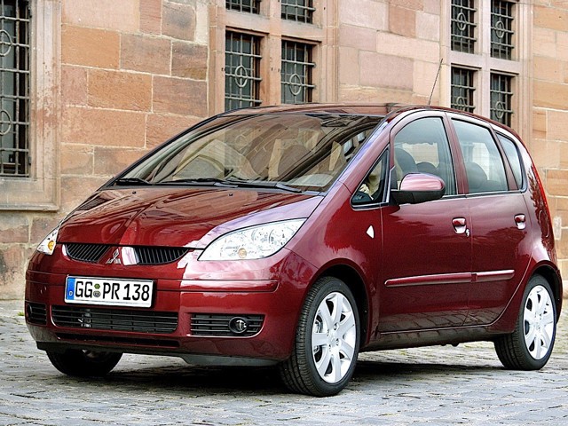 Mitsubishi Colt 5 Doors photo 23