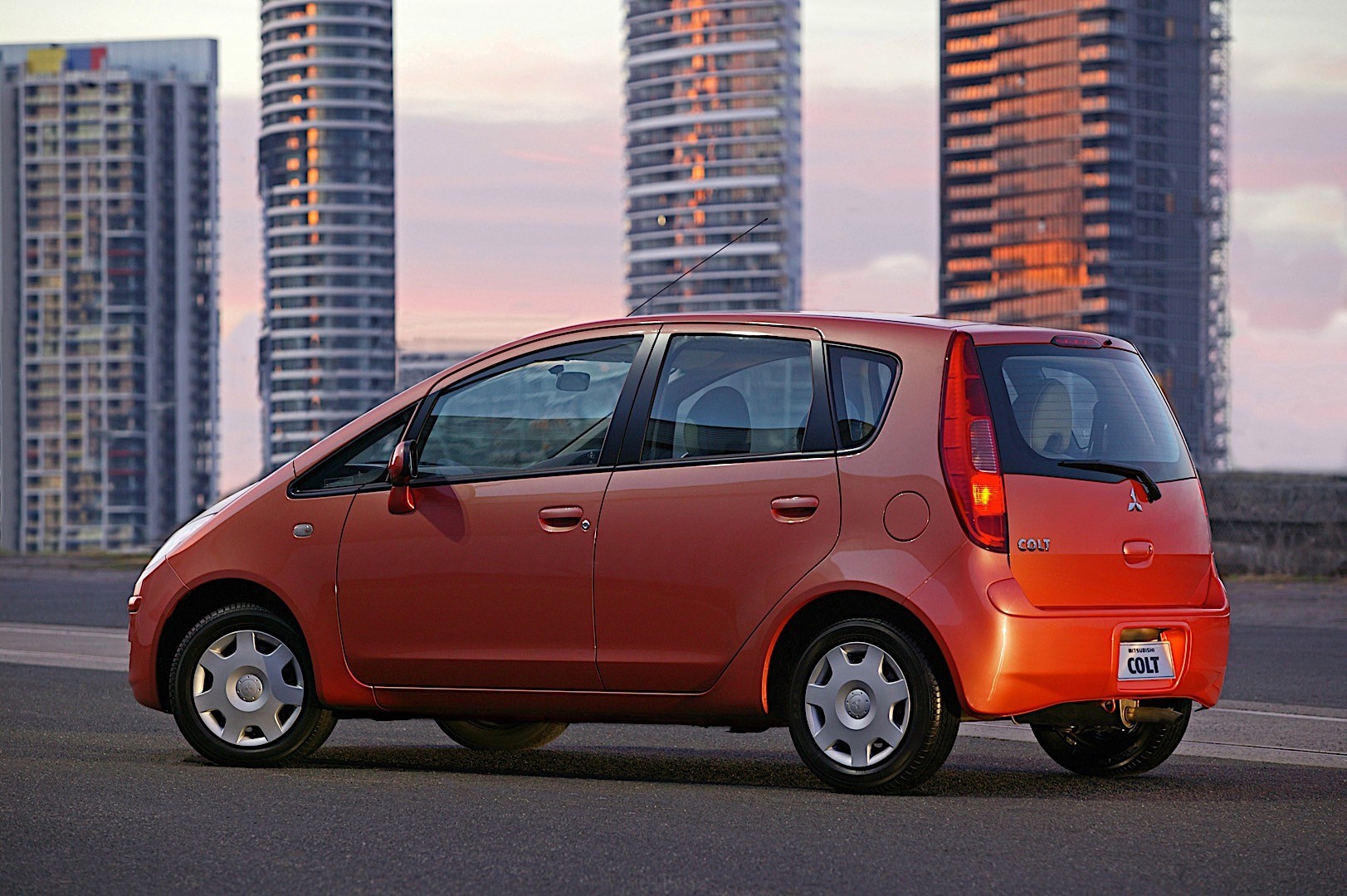 Mitsubishi Colt 5 Doors photo 30